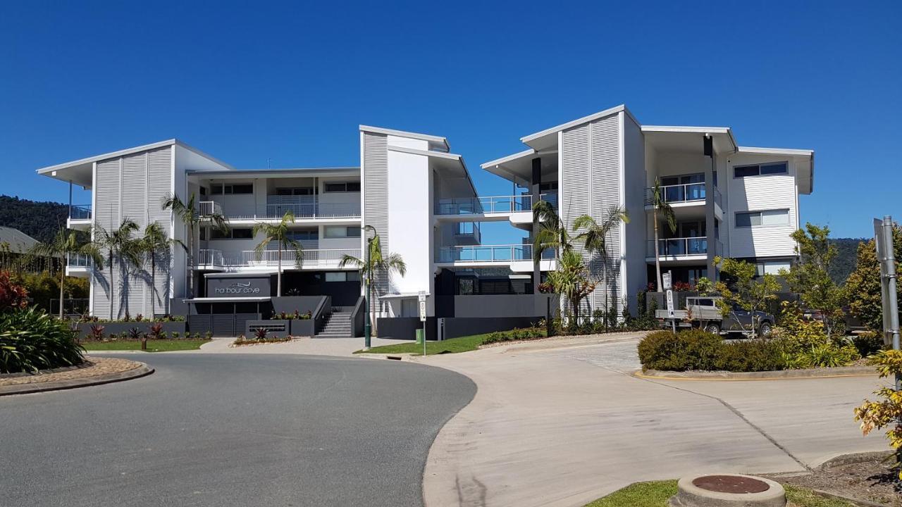 Harbour Cove Hotel Airlie Beach Exterior photo