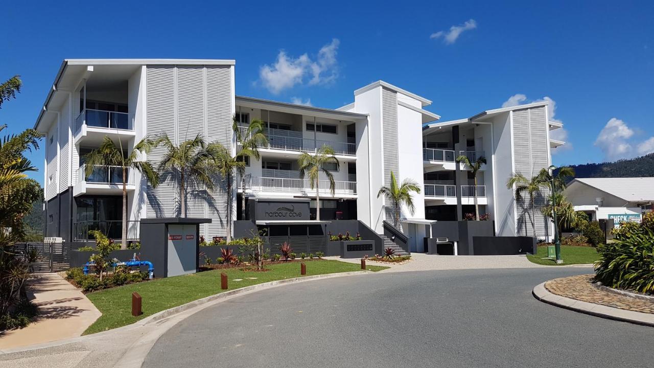 Harbour Cove Hotel Airlie Beach Exterior photo