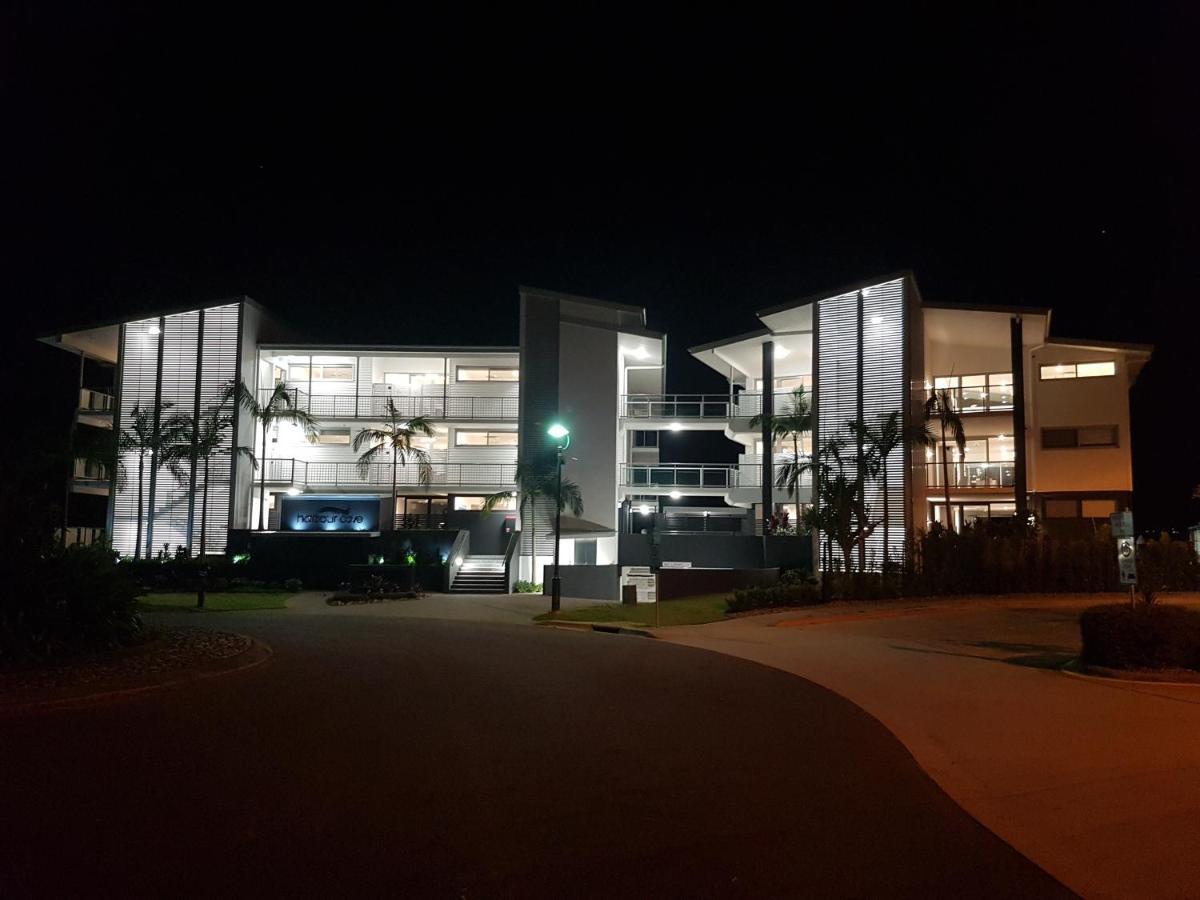 Harbour Cove Hotel Airlie Beach Exterior photo