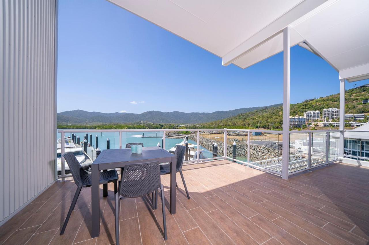 Harbour Cove Hotel Airlie Beach Exterior photo