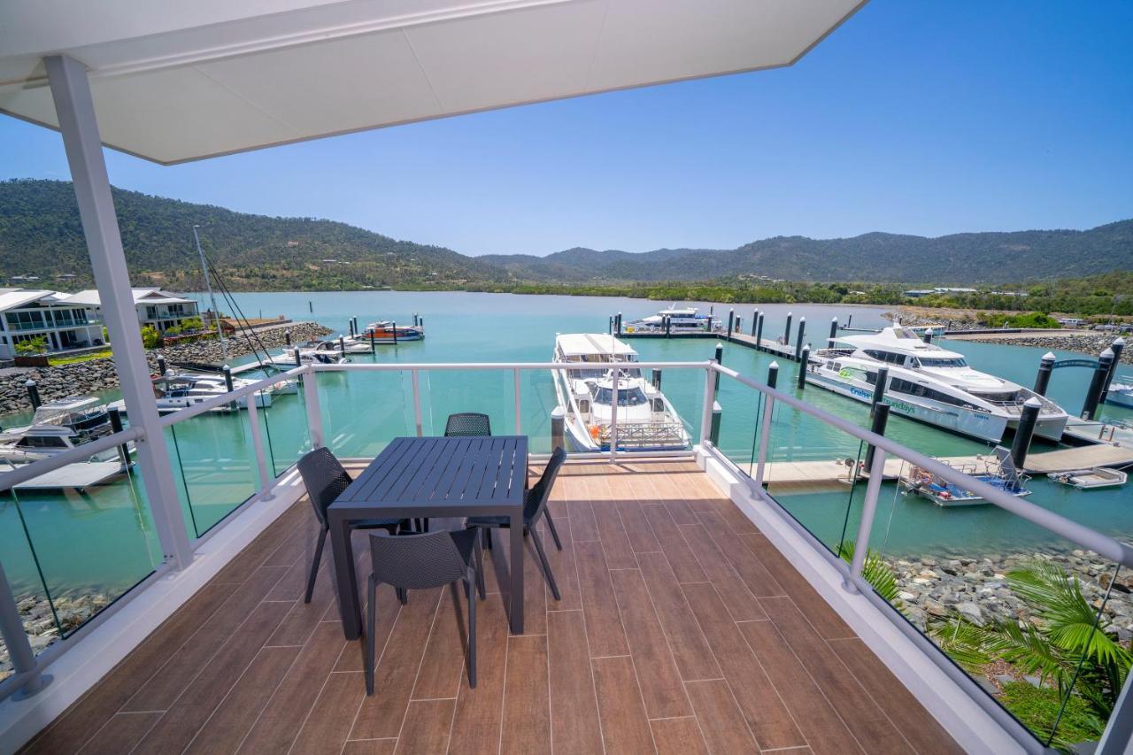 Harbour Cove Hotel Airlie Beach Exterior photo